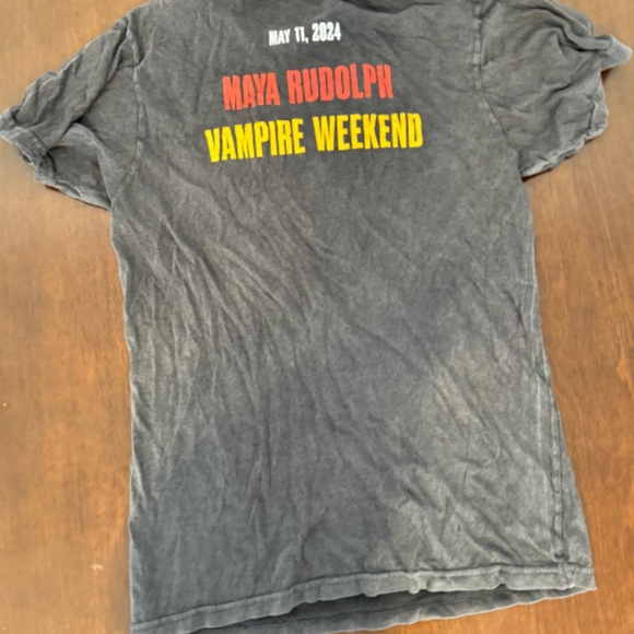 SNL Season 49 Concert Tee | Maya Rudolph & Vampire Weekend - Picture 1 of 3